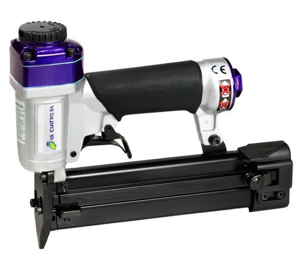 Clavadora LNF 30 AC AS CUATRO